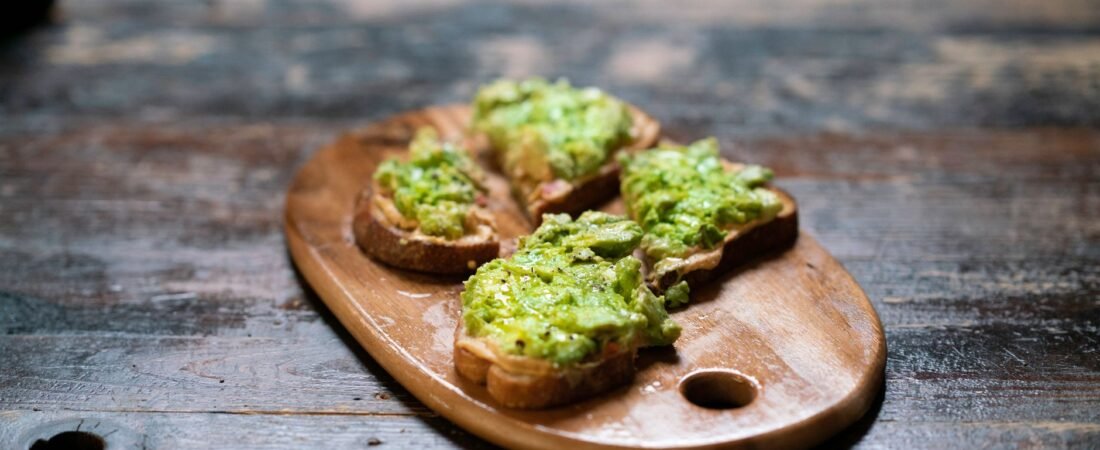 Avocado and Cholesterol: What Research Says About Heart Health and Daily Intake